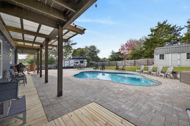 33 Birch Avenue, Shalimar, FL 32579