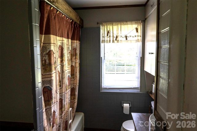 68 Hillside Terrace Drive, Waynesville, NC 28786