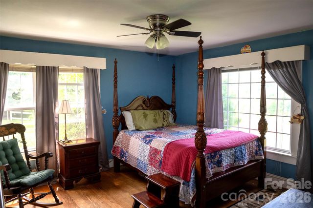 68 Hillside Terrace Drive, Waynesville, NC 28786
