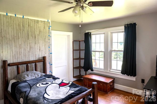 68 Hillside Terrace Drive, Waynesville, NC 28786