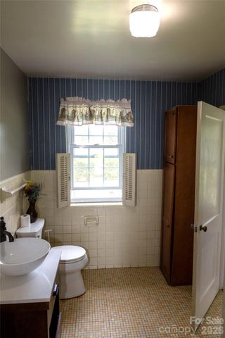 68 Hillside Terrace Drive, Waynesville, NC 28786