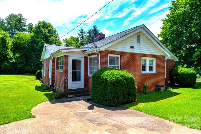 68 Hillside Terrace Drive, Waynesville, NC 28786
