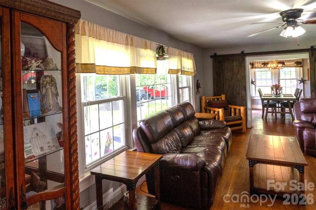 68 Hillside Terrace Drive, Waynesville, NC 28786