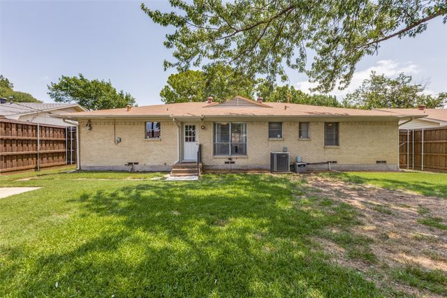 2521 Ridgecrest Drive, Garland, TX 75041