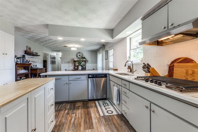 2521 Ridgecrest Drive, Garland, TX 75041