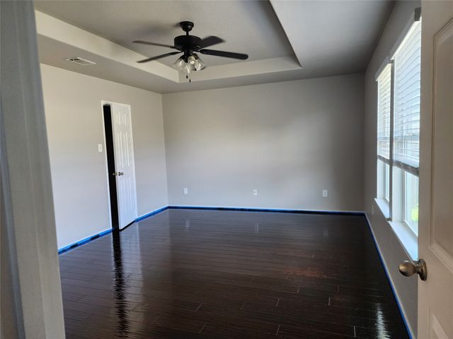 700 Swan Drive, Aubrey, TX 76227
