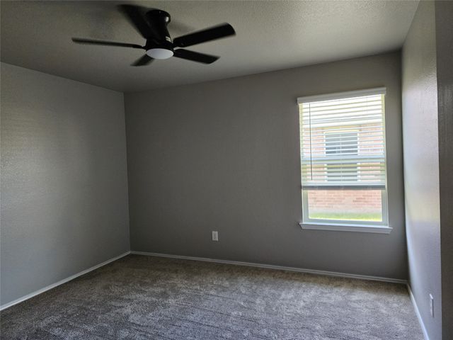 700 Swan Drive, Aubrey, TX 76227