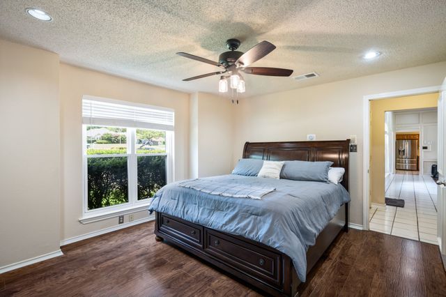 602 Highland Hills Lane, Highland Village, TX 75077