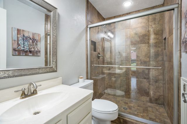 602 Highland Hills Lane, Highland Village, TX 75077