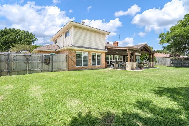 602 Highland Hills Lane, Highland Village, TX 75077