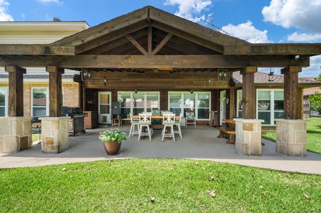 602 Highland Hills Lane, Highland Village, TX 75077