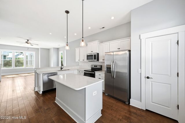 6017 Richard Bradley Drive, Wilmington, NC 28409