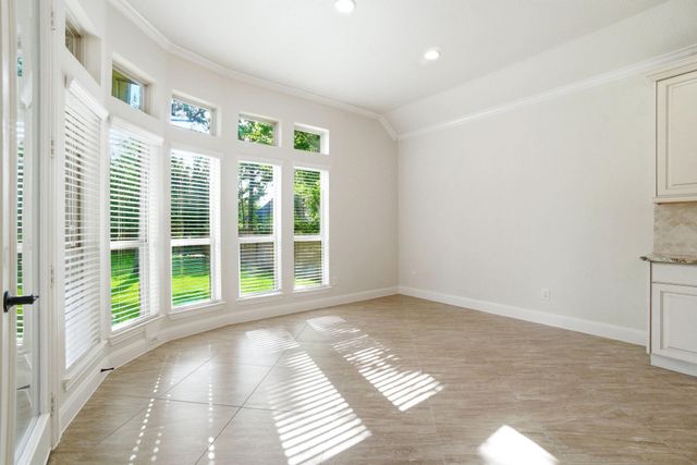 131 Hunter Hollow Drive, Montgomery, TX 77316