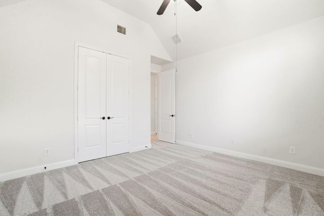 131 Hunter Hollow Drive, Montgomery, TX 77316