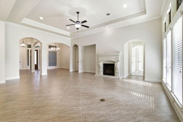 131 Hunter Hollow Drive, Montgomery, TX 77316