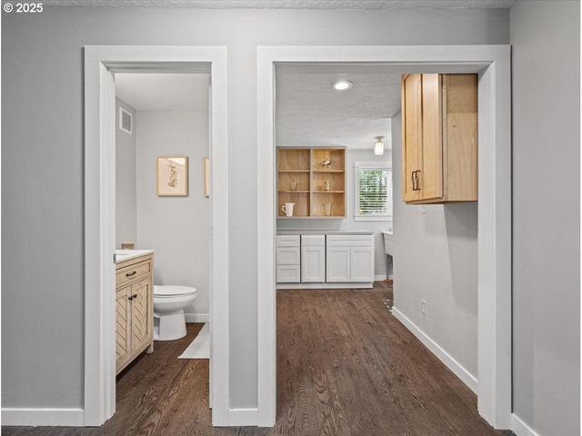 3504 E 12TH St, Vancouver, WA 98661