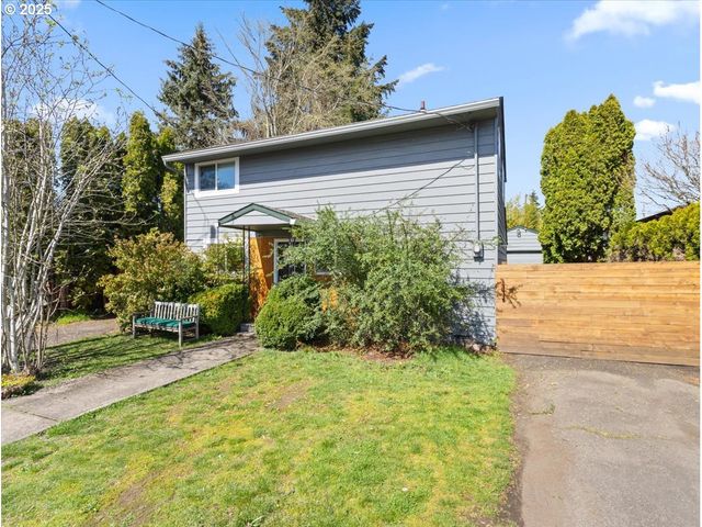 3504 E 12TH St, Vancouver, WA 98661