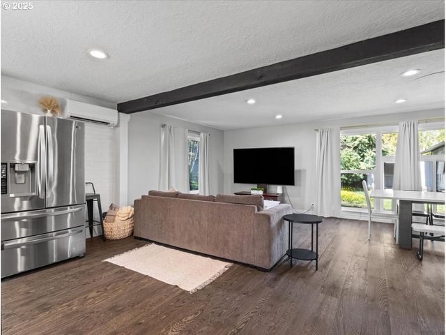 3504 E 12TH St, Vancouver, WA 98661