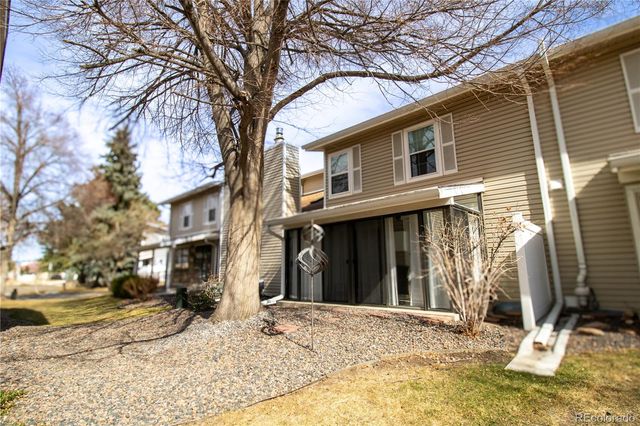 2752 S Heather Gardens Way 13, Aurora, CO 80014
