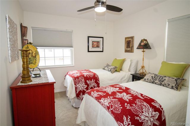 2752 S Heather Gardens Way 13, Aurora, CO 80014