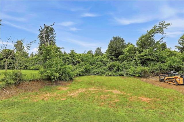16 Watson Drive, Newnan, GA 30263
