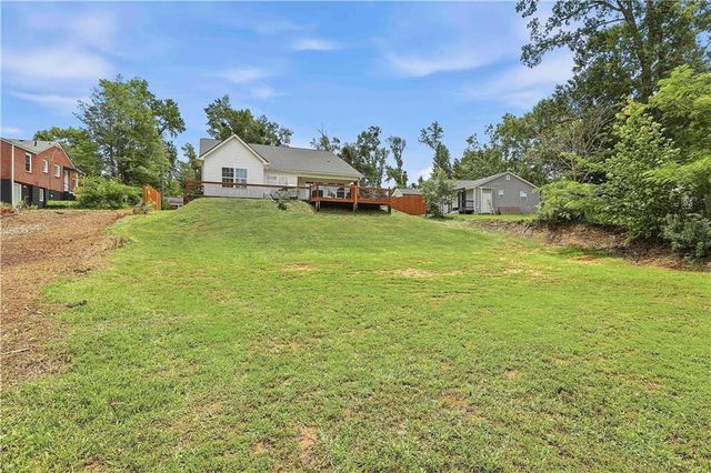 16 Watson Drive, Newnan, GA 30263
