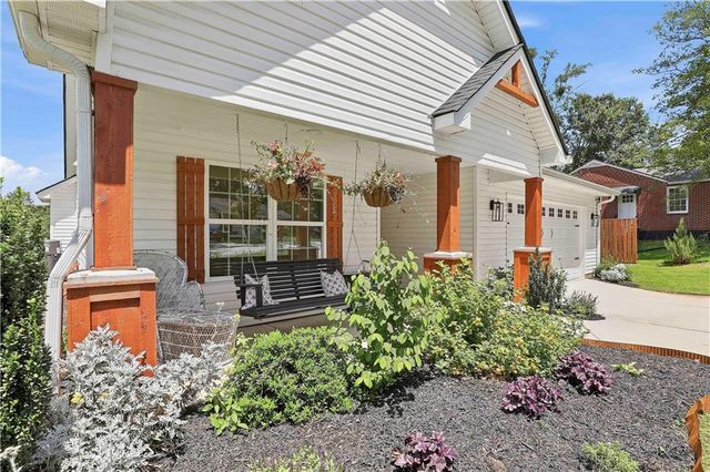 16 Watson Drive, Newnan, GA 30263