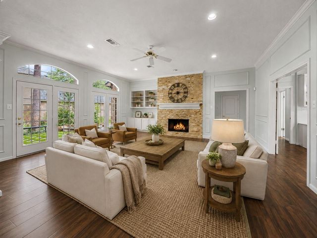 135 S Copperknoll Circle, The Woodlands, TX 77381