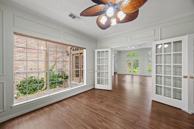 135 S Copperknoll Circle, The Woodlands, TX 77381