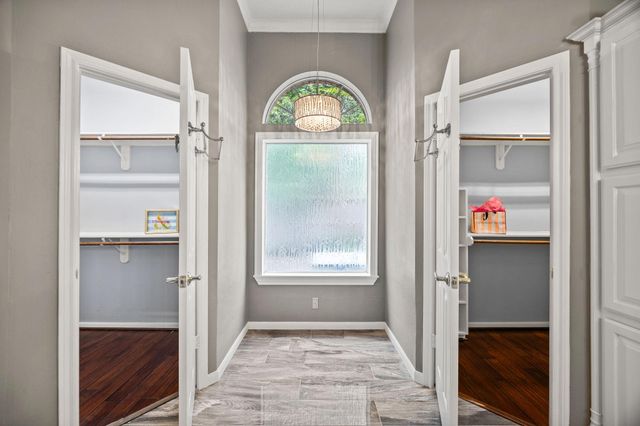 135 S Copperknoll Circle, The Woodlands, TX 77381