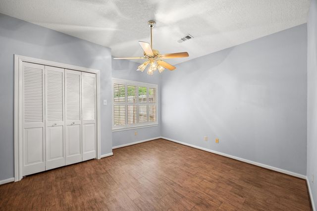 135 S Copperknoll Circle, The Woodlands, TX 77381