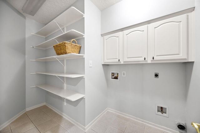 135 S Copperknoll Circle, The Woodlands, TX 77381