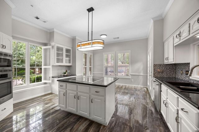 135 S Copperknoll Circle, The Woodlands, TX 77381