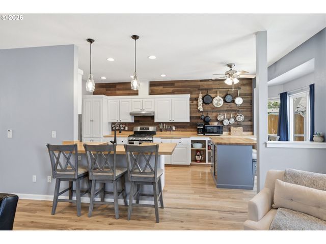 2910 RIVER Rd, Eugene, OR 97404