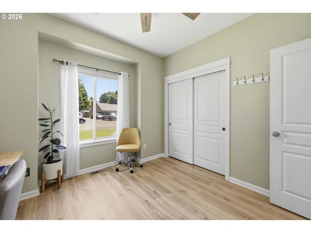 2910 RIVER Rd, Eugene, OR 97404