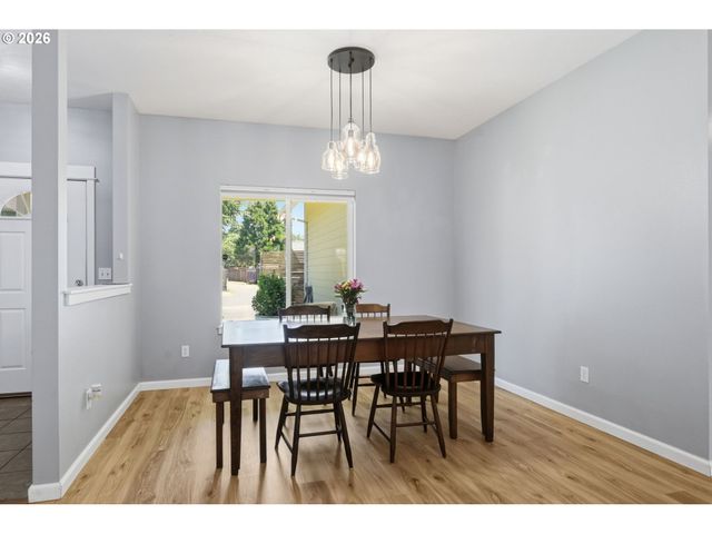 2910 RIVER Rd, Eugene, OR 97404