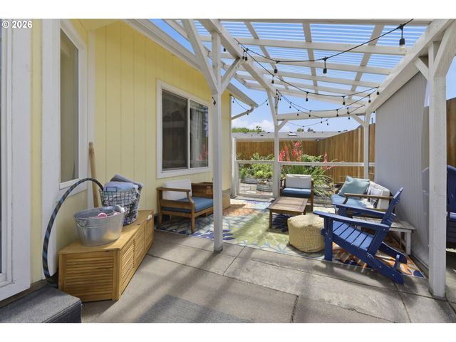 2910 RIVER Rd, Eugene, OR 97404