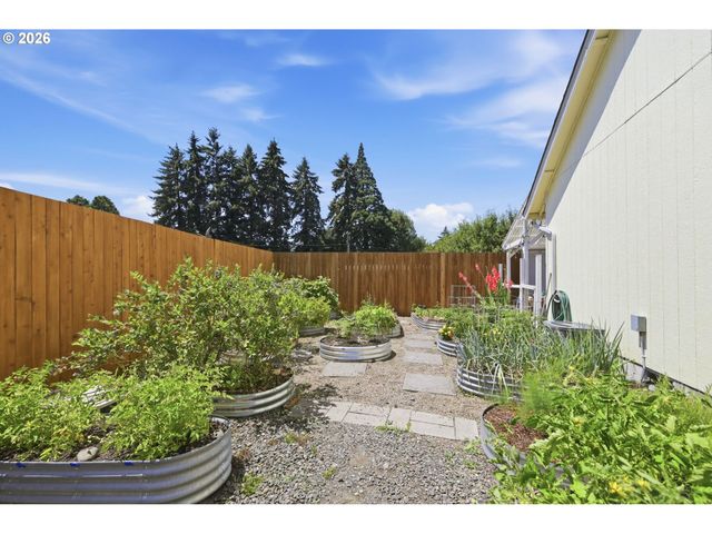 2910 RIVER Rd, Eugene, OR 97404