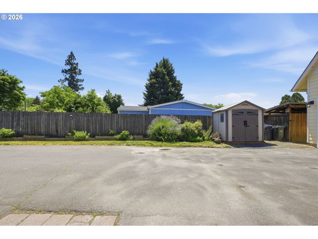 2910 RIVER Rd, Eugene, OR 97404