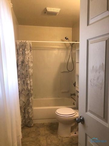 1320 Mott Avenue, Toledo, OH 43605