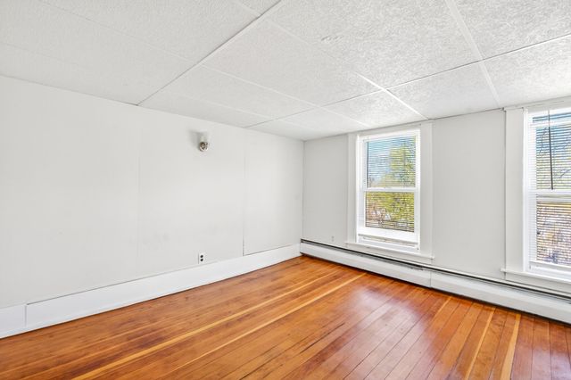 40 Moran St, Gardner, MA 01440