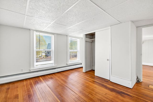 40 Moran St, Gardner, MA 01440