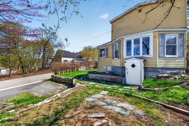 40 Moran St, Gardner, MA 01440