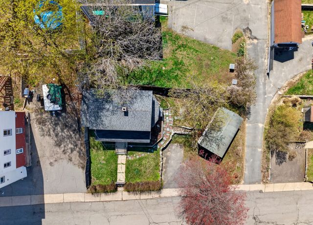 40 Moran St, Gardner, MA 01440