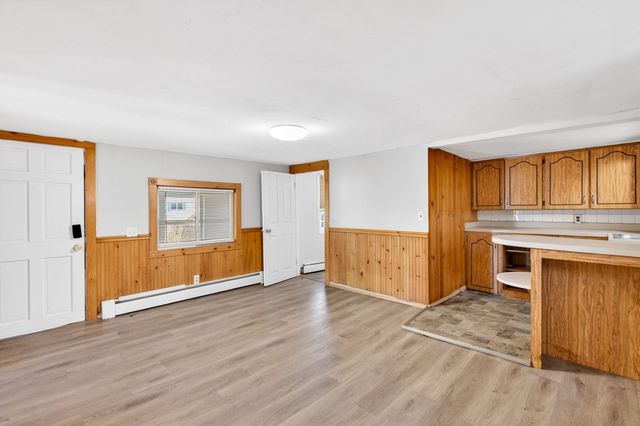 40 Moran St, Gardner, MA 01440