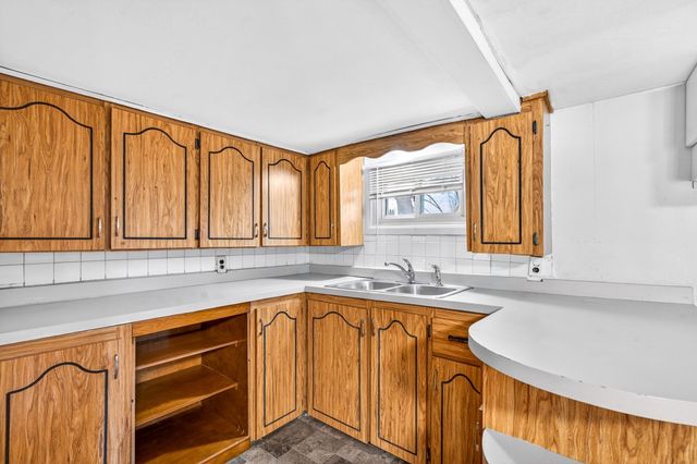 40 Moran St, Gardner, MA 01440