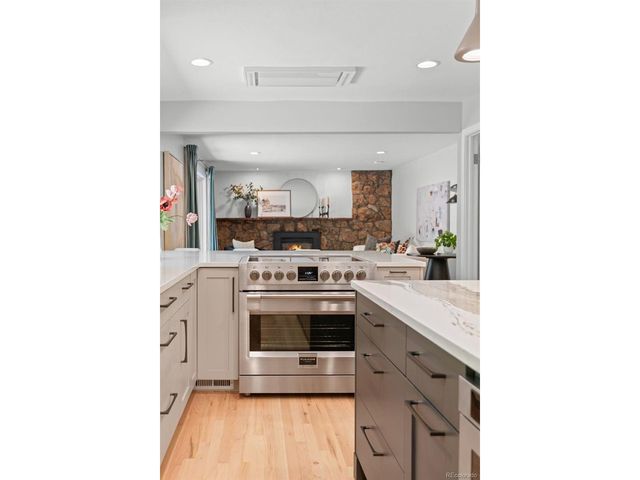 7454 W Otero Pl, Littleton, CO 80128