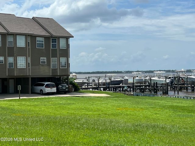 495 Popps Ferry Road, 17, Biloxi, MS 39531