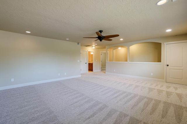 3031 NE Red Oak Drive, Bend, OR 97701