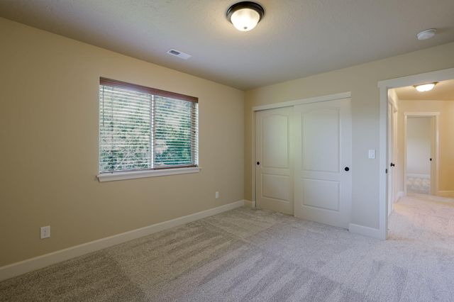 3031 NE Red Oak Drive, Bend, OR 97701
